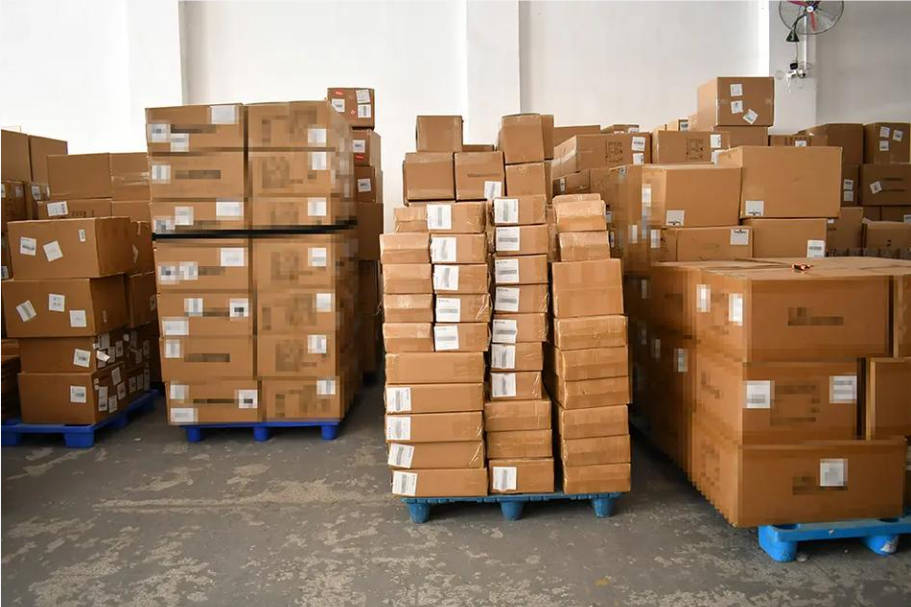 �����������������˾