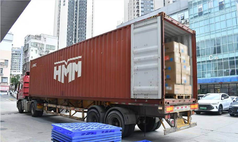 �����������������˾